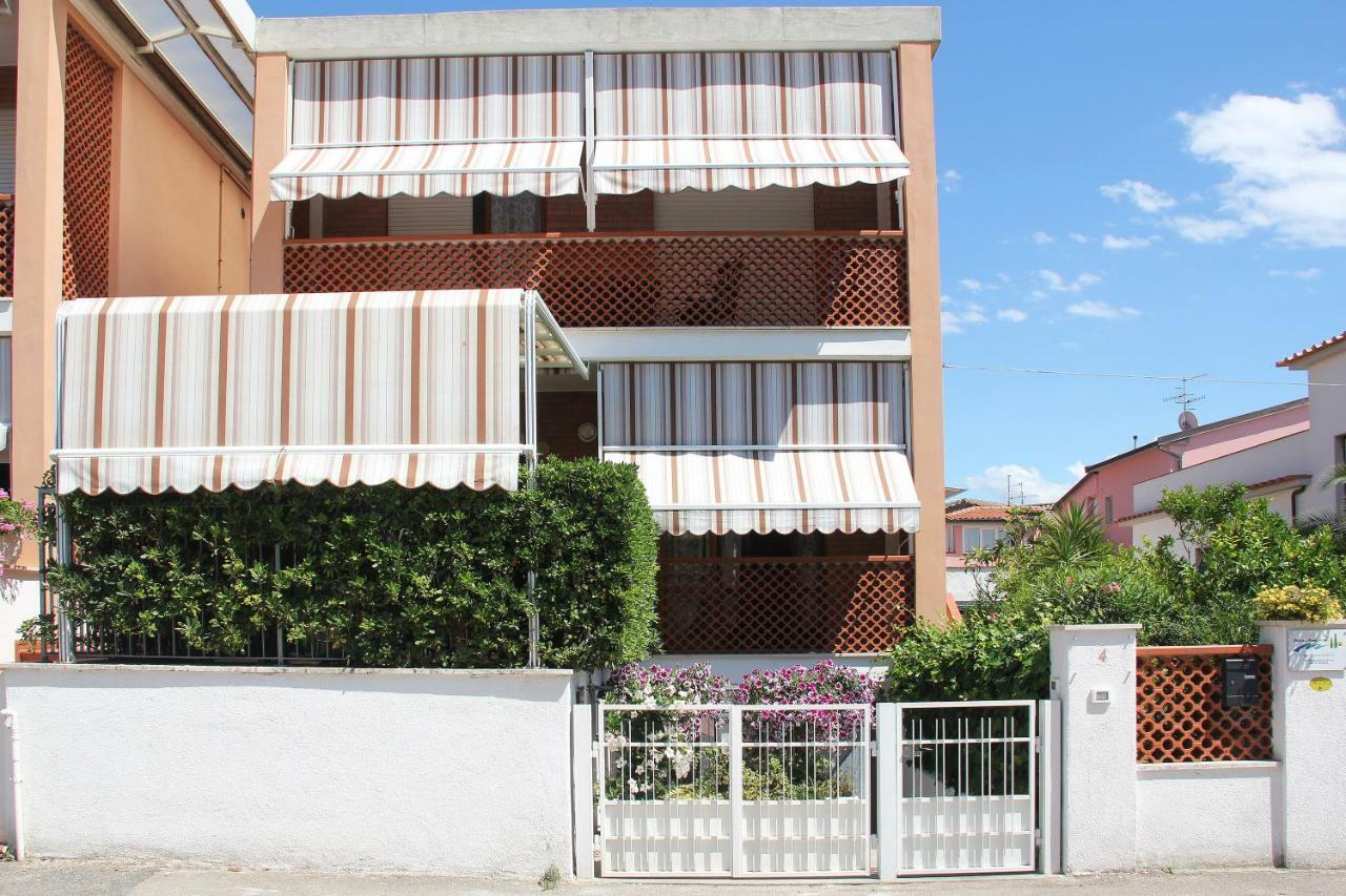 Holiday Home Arzilli Фоллоніка Екстер'єр фото
